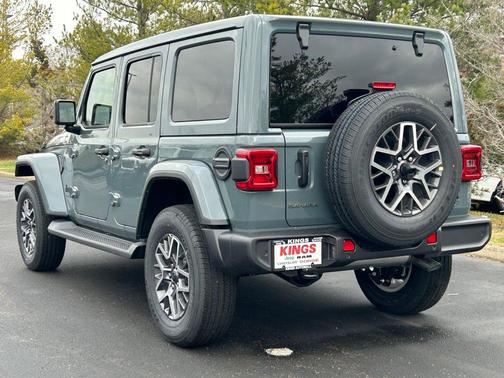 2026 Jeep Wrangler 4-Door Sahara 4x4