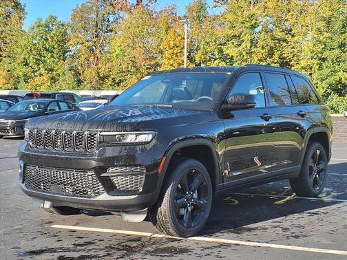 2025 Jeep Grand Cherokee Altitude