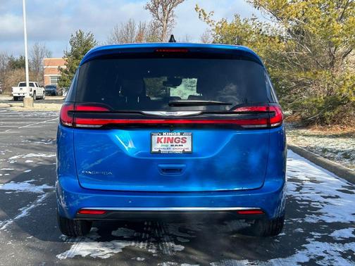 2026 Chrysler Pacifica L