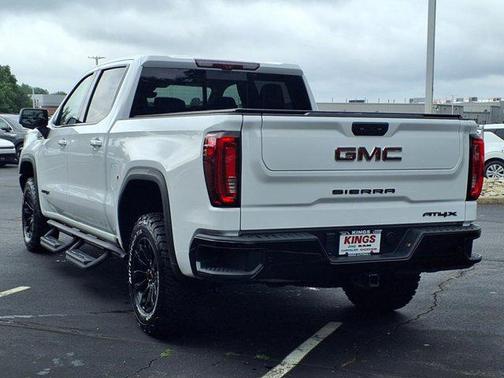 2023 GMC Sierra 1500 AT4X