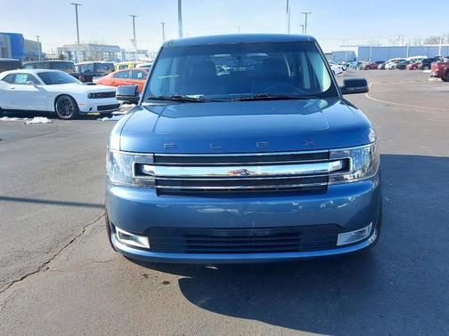 Photo 2 of 30 of 2018 Ford Flex SEL