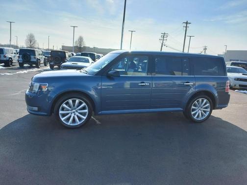 Photo 5 of 30 of 2018 Ford Flex SEL