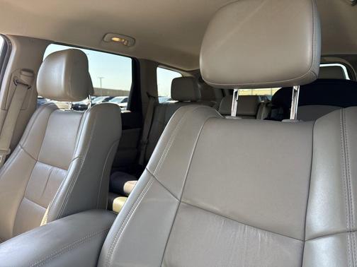 Mineral Gray Metallic Clearcoat 2011 Jeep Grand Cherokee Laredo