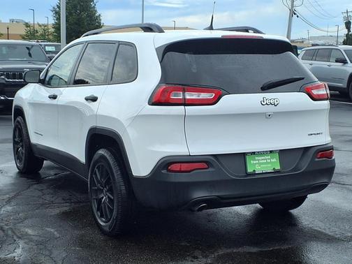 2017 Jeep Cherokee Sport