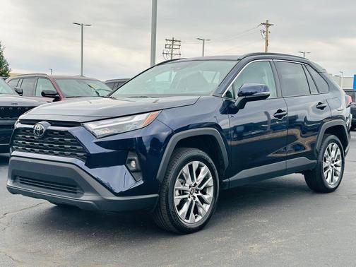 2022 Toyota RAV4 XLE Premium