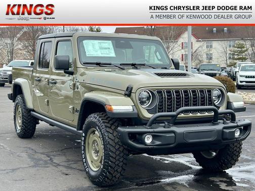 2026 Jeep Gladiator Sport