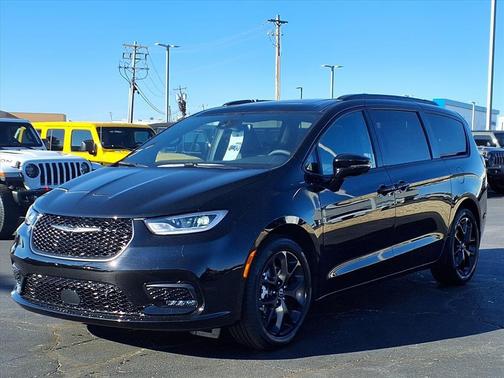 2026 Chrysler Pacifica Limited