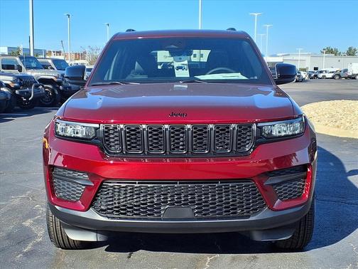 2025 Jeep Grand Cherokee Altitude