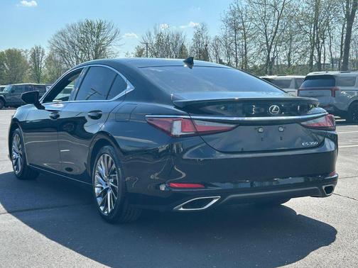 2025 Lexus ES 350 Luxury