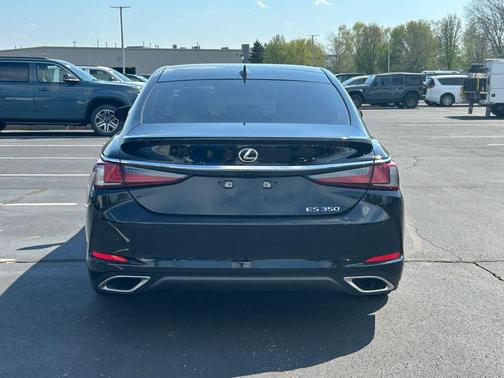 2025 Lexus ES 350 Luxury