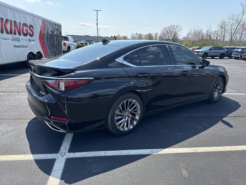 Obsidian 2025 Lexus ES 350 Luxury