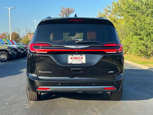 2026 Chrysler Pacifica L