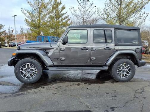 2025 Jeep Wrangler 4-Door Sahara 4x4