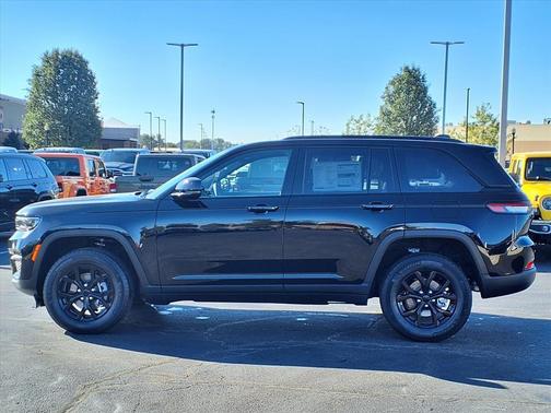 2025 Jeep Grand Cherokee Altitude