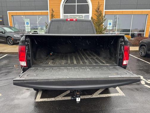 2018 RAM 2500 Tradesman Crew Cab 4x4 6'4' Box