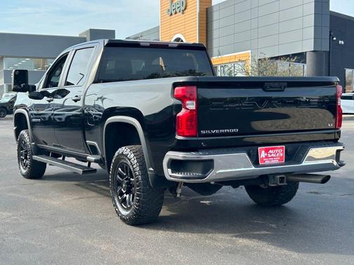 Black 2022 Chevrolet Silverado 2500 LT