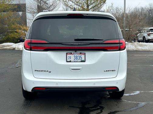 2026 Chrysler Pacifica Limited