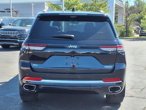 2022 Jeep Grand Cherokee 4xe Summit Reserve