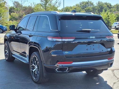 2022 Jeep Grand Cherokee 4xe Summit Reserve
