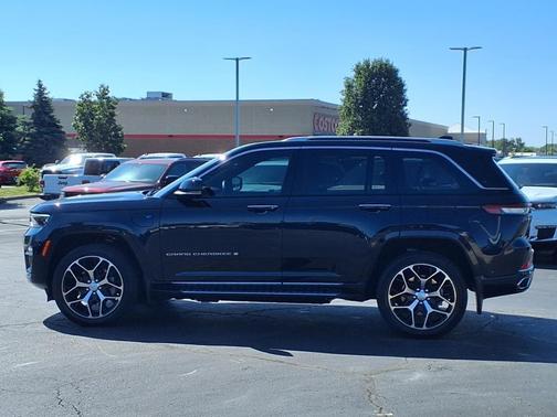 2022 Jeep Grand Cherokee 4xe Summit Reserve
