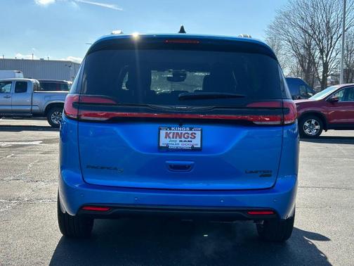 2026 Chrysler Pacifica Limited