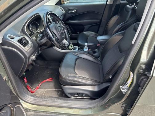 Olive Green Pearlcoat 2018 Jeep Compass Latitude