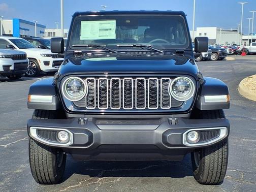 2025 Jeep Wrangler 4-Door Sahara 4x4