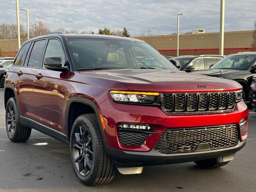 Velvet Red Pearlcoat 2025 Jeep Grand Cherokee Limited