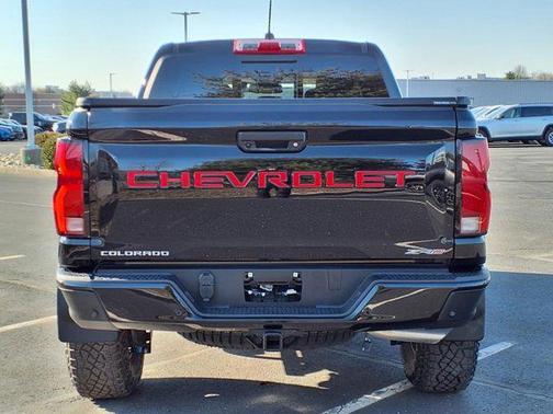 2024 Chevrolet Colorado ZR2