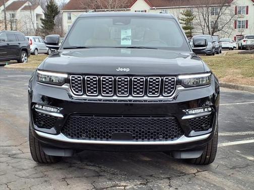 2025 Jeep Grand Cherokee Summit