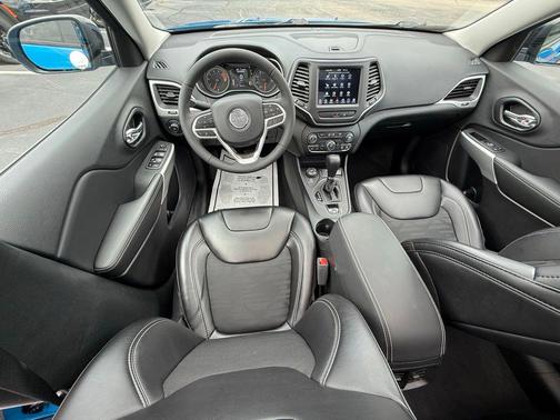 Hydro Blue Pearlcoat 2022 Jeep Cherokee X 4x4
