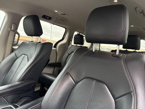 2020 Chrysler Pacifica Touring-L Plus