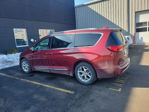 2017 Chrysler Pacifica Limited