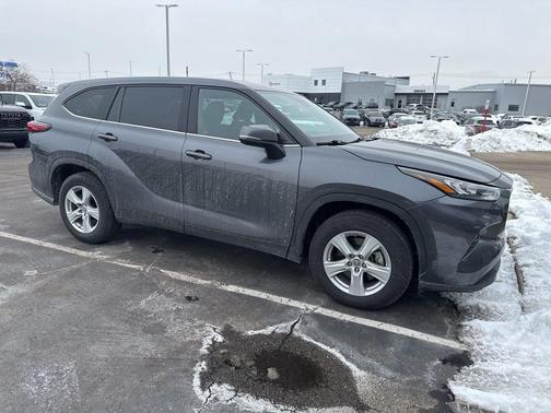 2020 Toyota Highlander LE