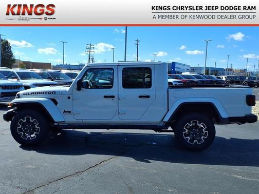 2025 Jeep Gladiator Sport S