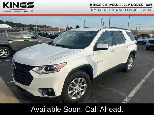 Summit White 2020 Chevrolet Traverse LT Cloth
