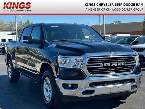 Diamond Black Crystal Pearlcoat 2021 RAM 1500 Big Horn/Lone Star