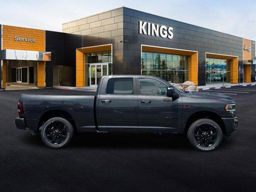 2024 RAM 2500 Laramie Crew Cab 4x4 6'4' Box