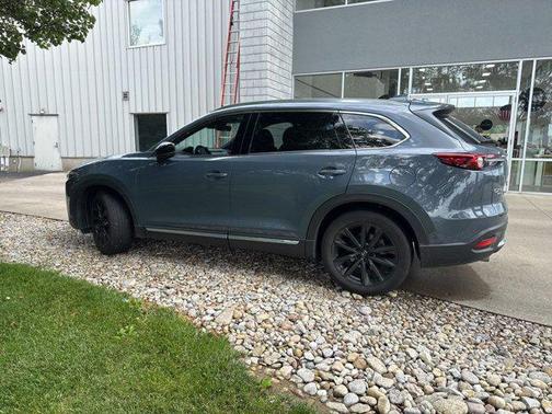 2023 Mazda CX-9 Carbon Edition