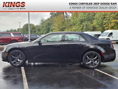 2023 Chrysler 300 S