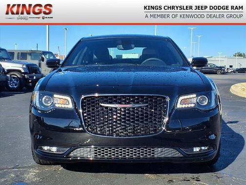 2023 Chrysler 300 S