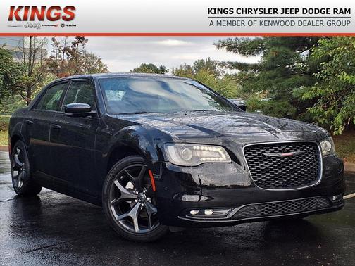 2023 Chrysler 300 S