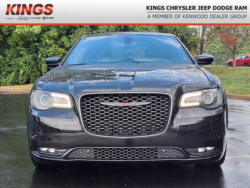 2023 Chrysler 300 S