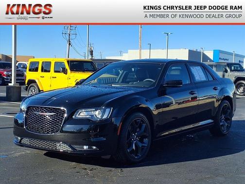 2023 Chrysler 300 S