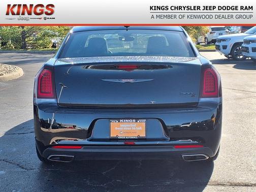 2023 Chrysler 300 S
