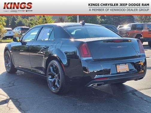 2023 Chrysler 300 S