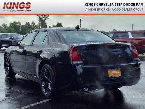 2023 Chrysler 300 S