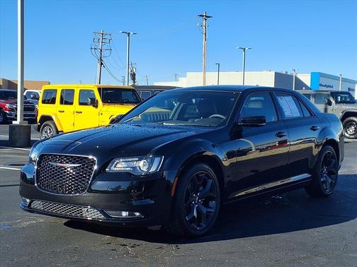 2023 Chrysler 300 S