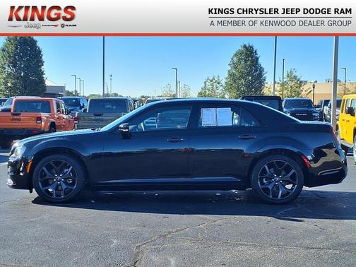 2023 Chrysler 300 S