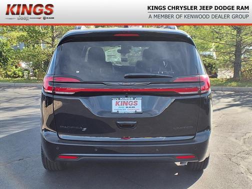 2026 Chrysler Pacifica Limited